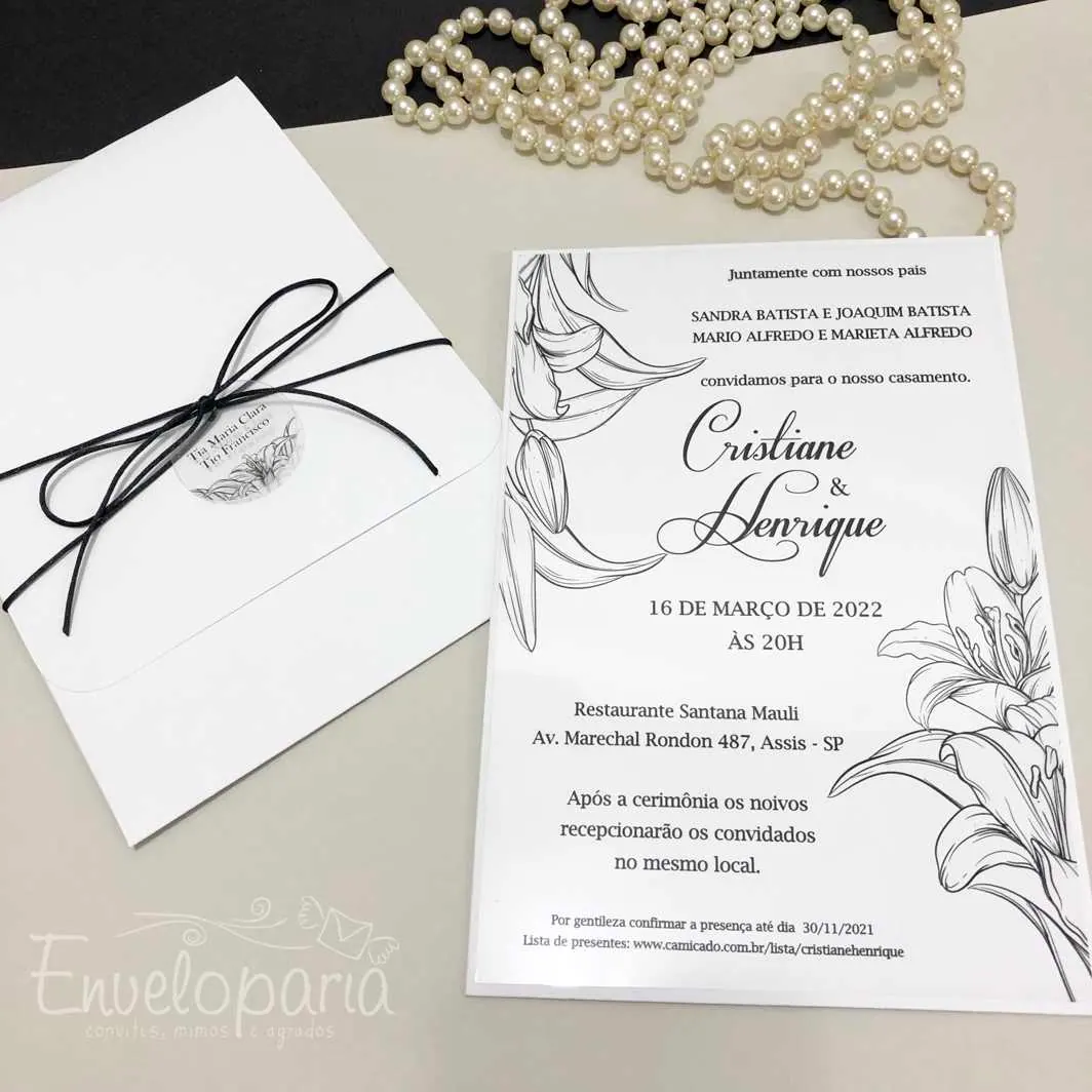 Convite de Casamento tema floral preto, com envelope branco e laço preto